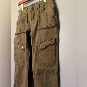 Hot kiss military green low rise skinny jeans. Soft stretchy fabric. Used once!!